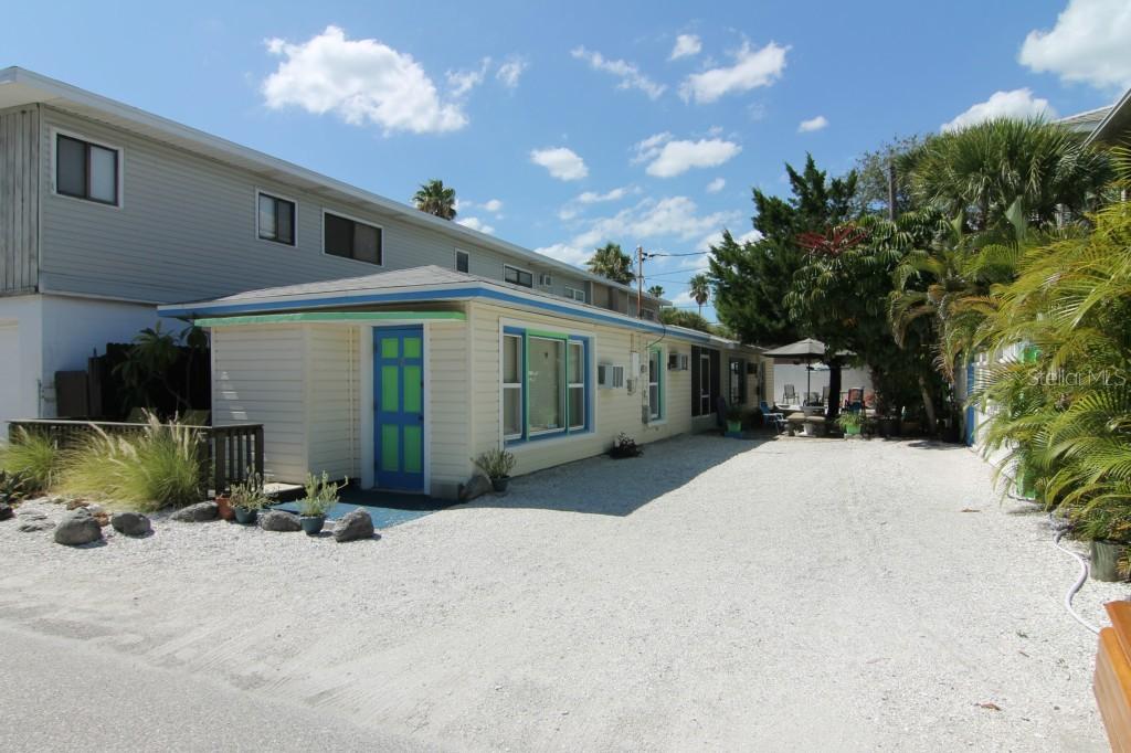 52 77th Ave., Treasure Island, FL 33706
