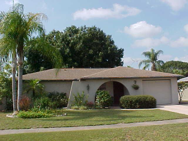 5726 Jackpot Way, Holiday, FL 34690