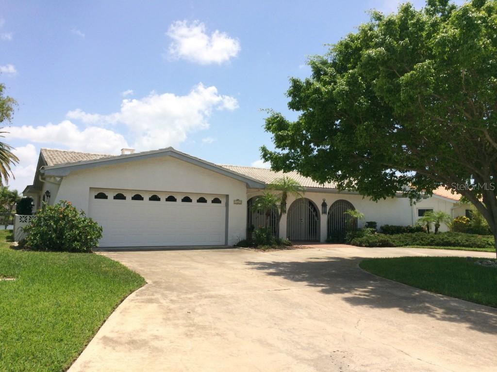 11674 Grove St., Seminole, FL 33772