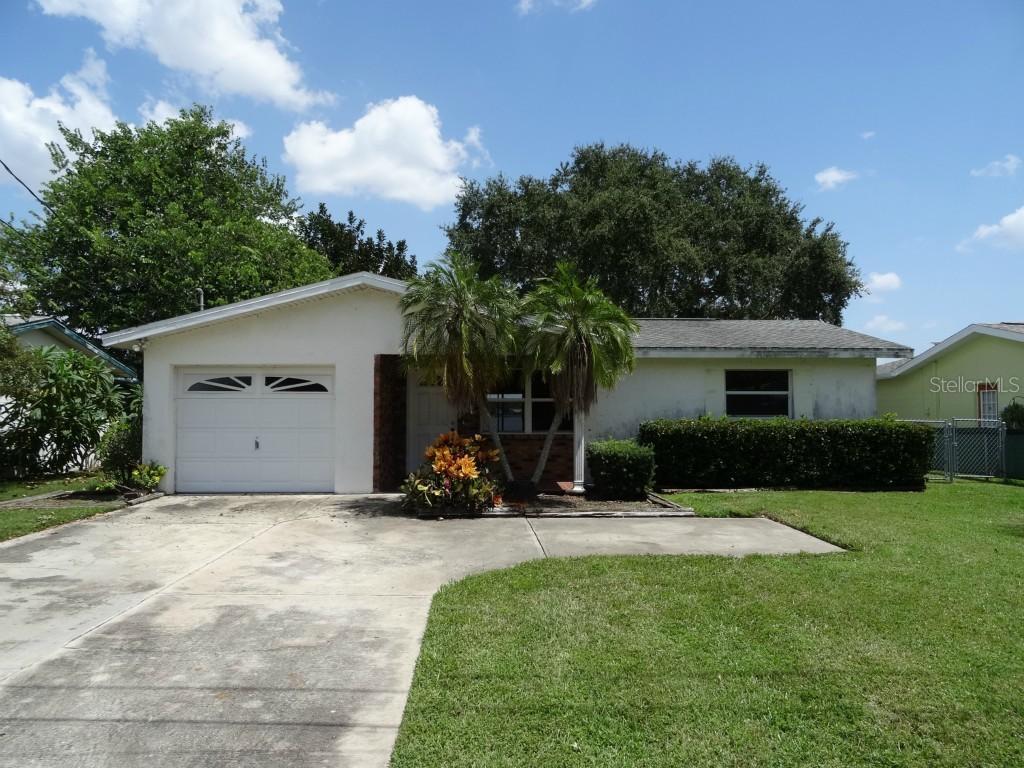 10974 102nd St., Largo, FL 33773