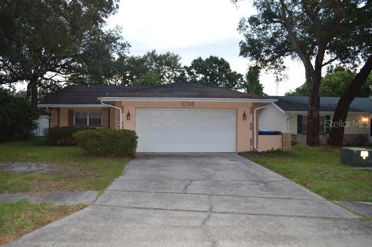 1006 Wood St., Largo, FL 33770