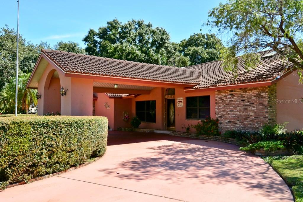 10561 99th St., Largo, FL 33773