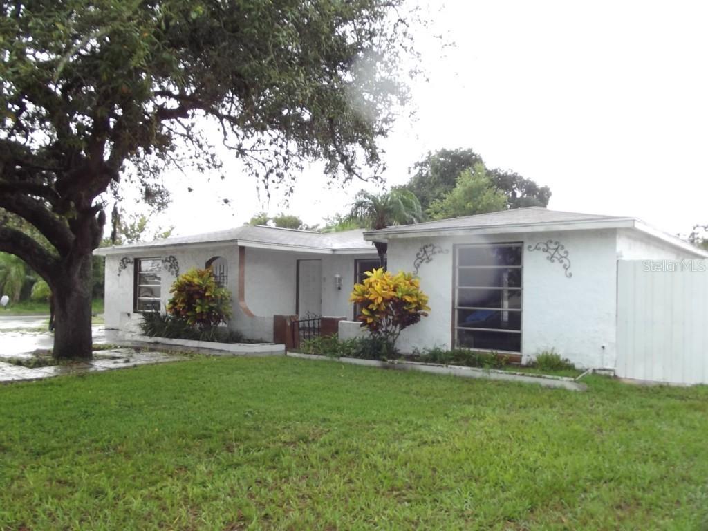 10005 Regency Park Blvd., Port Richey, FL 34668