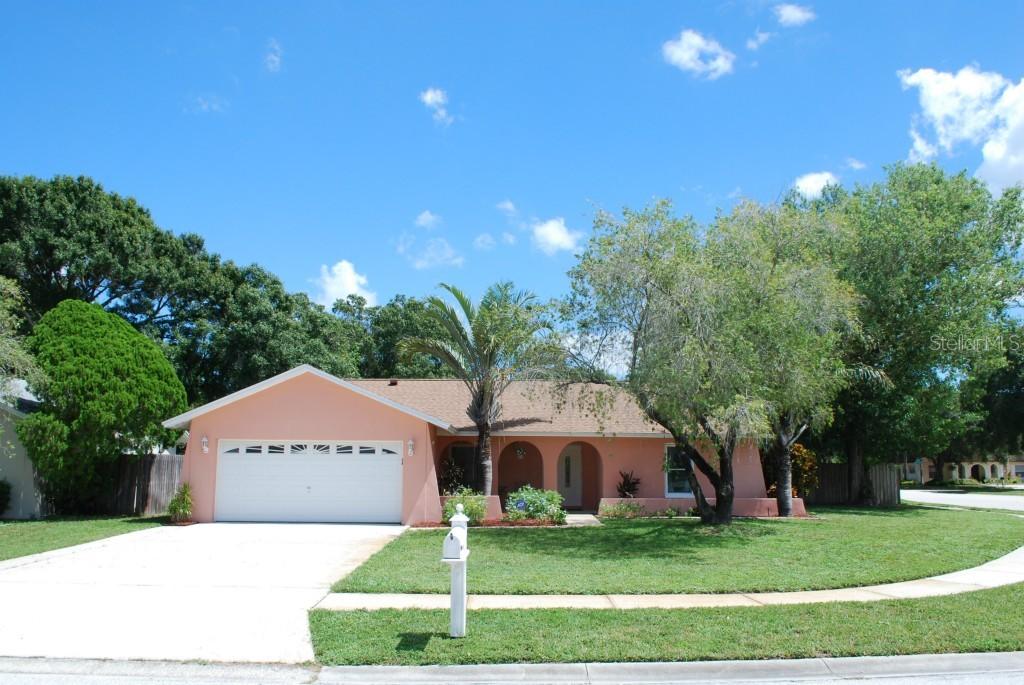 10007 85th St., Largo, FL 33777