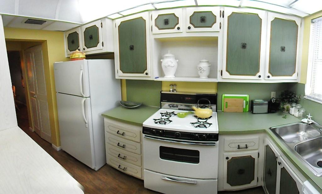 3128 59th St. #111, Gulfport, FL 33707