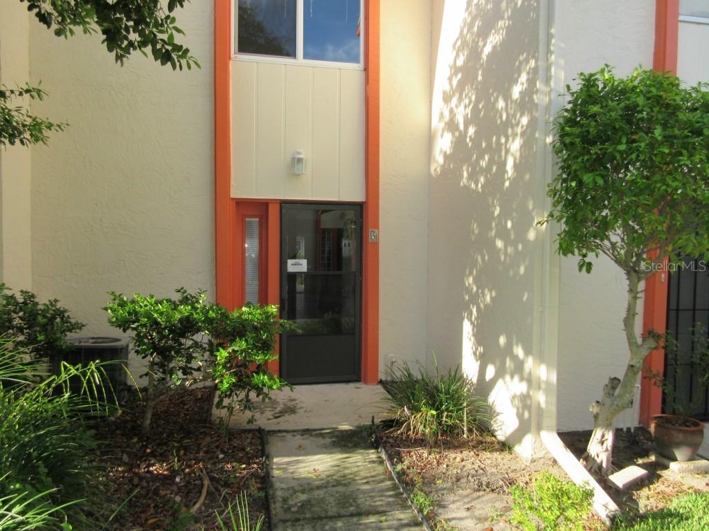 5812 16th Ln. #5, St Petersburg, FL 33712