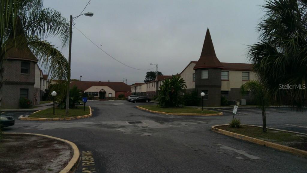 304 E Wellington Ct. #87, Tampa, FL 33604