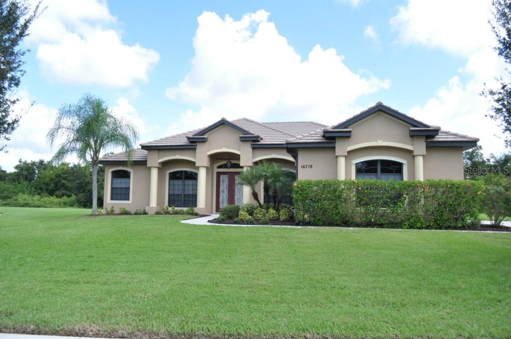 16719 4th Ave., Bradenton, FL 34212