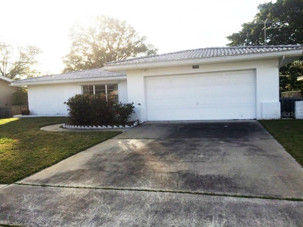 10298 Majestic Dr., Largo, FL 33774