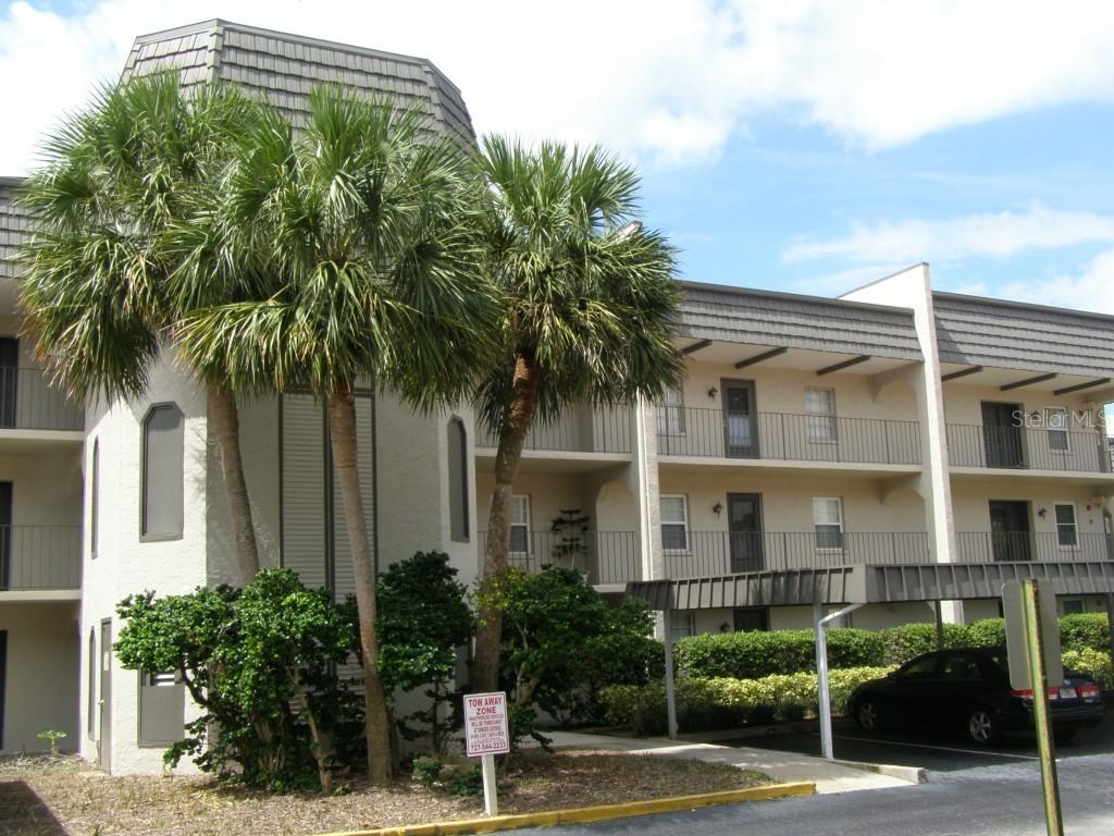 8703 Bardmoor Blvd. #305, Seminole, FL 33777
