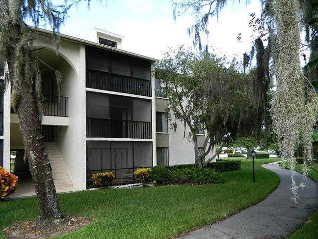 1423 Pine Glen Ln. #B3, Tarpon Springs, FL 34688