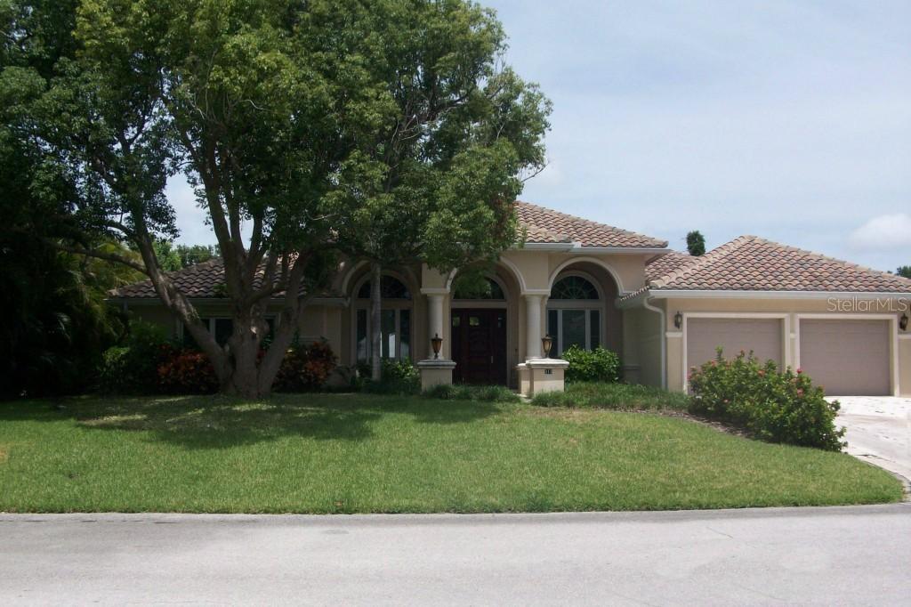 313 Hickory Ln., Largo, FL 33770