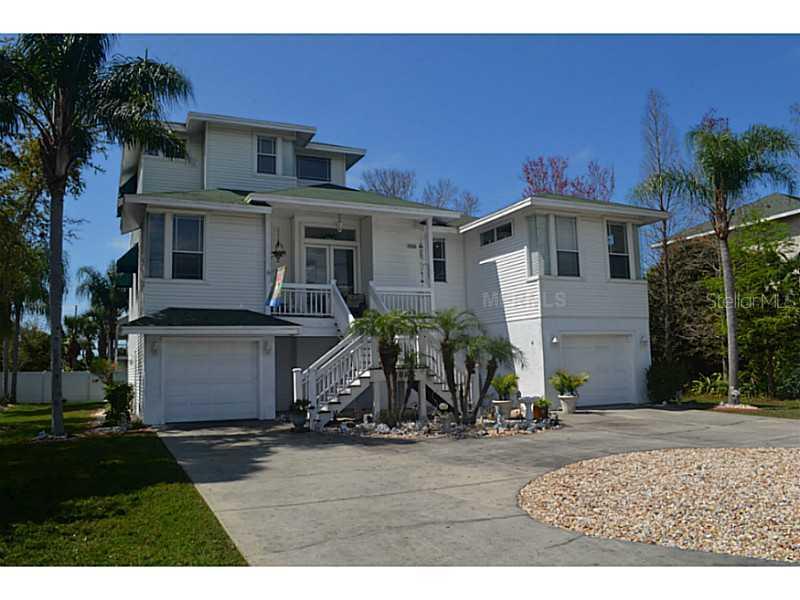 108 Peterson Ln., Palm Harbor, FL 34683