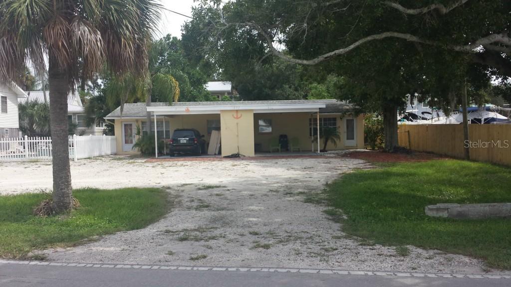 377 Bayshore Dr., Palm Harbor, FL 34683