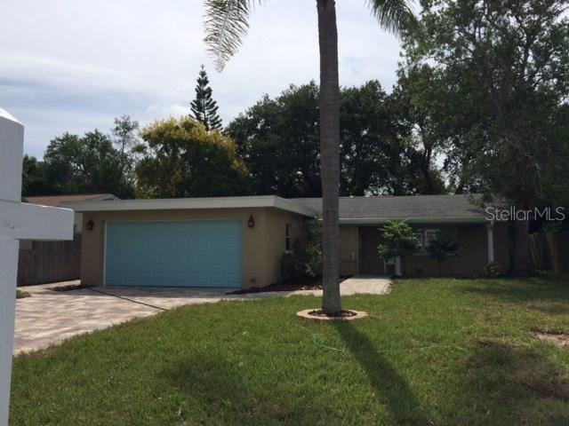 10516 Pineapple Rd., Seminole, FL 33772