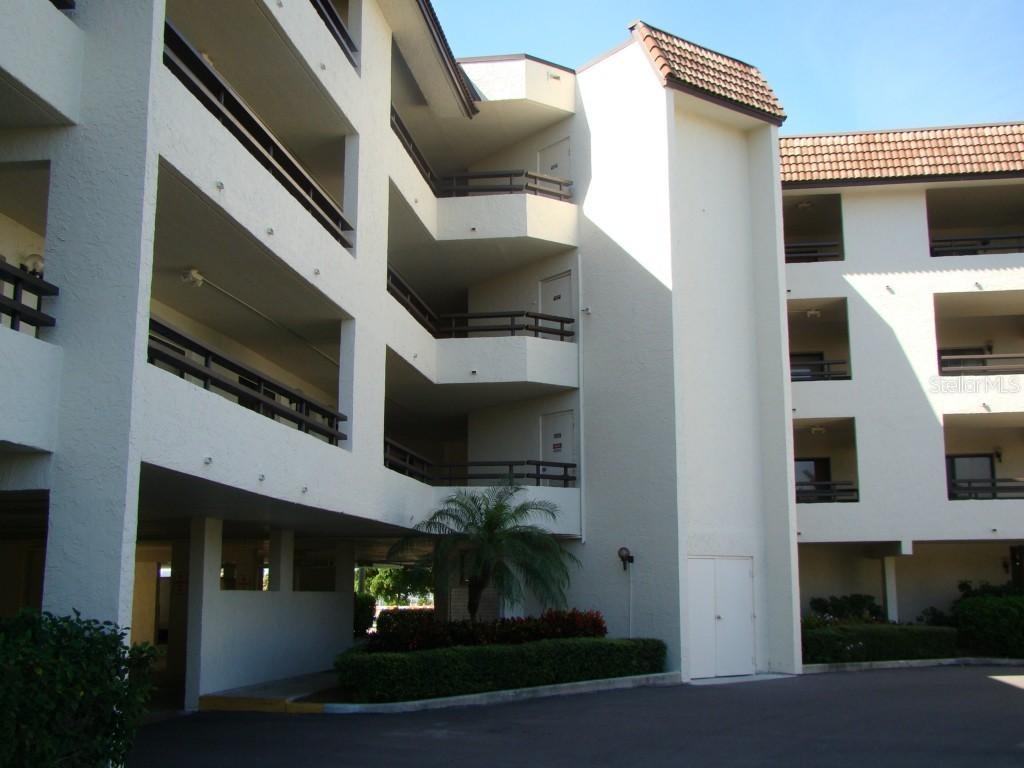 106 1st St. #213, Tierra Verde, FL 33715