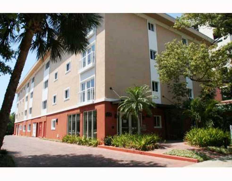 210 5th Ave. #206, St Petersburg, FL 33701