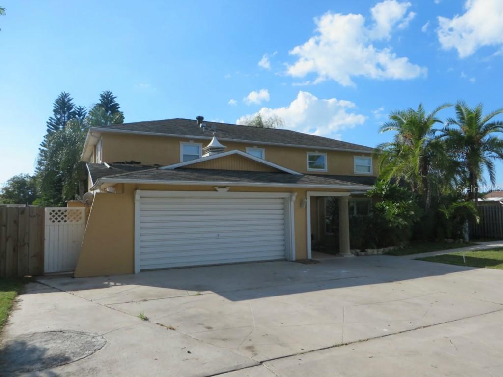 9092 127th St., Seminole, FL 33776
