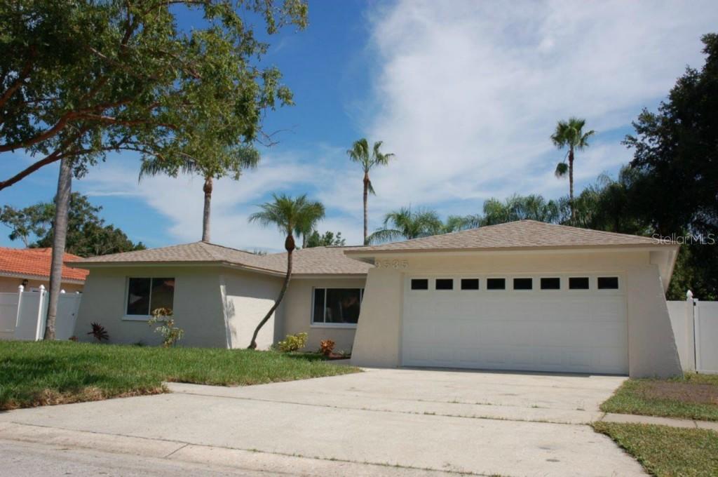 9535 118th Ln., Seminole, FL 33772