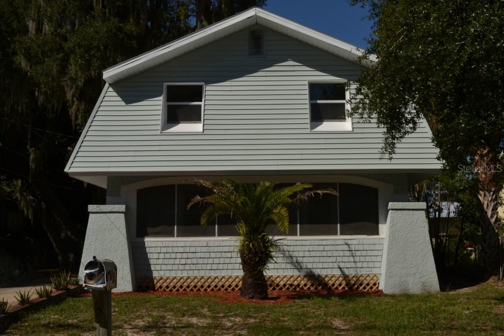 223 N Grosse Ave., Tarpon Springs, FL 34689