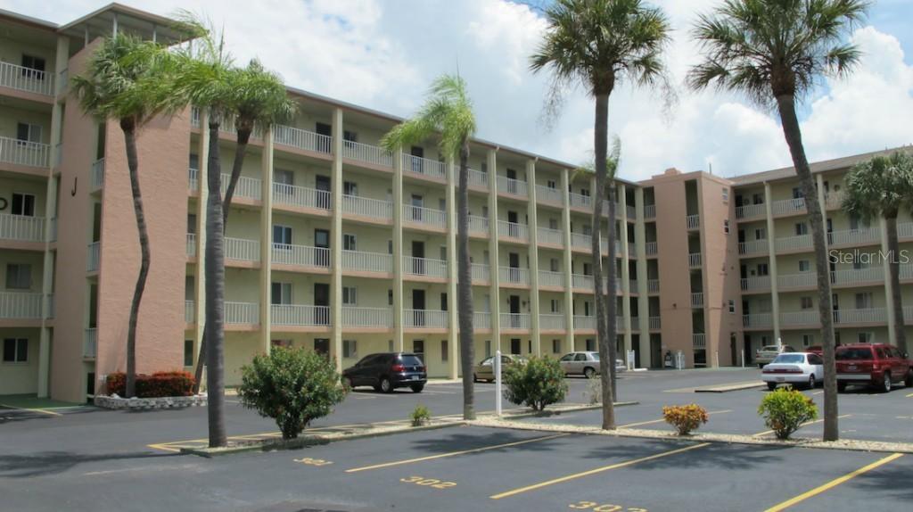 3535 Lake Bayshore Dr. #J-108, Bradenton, FL 34205