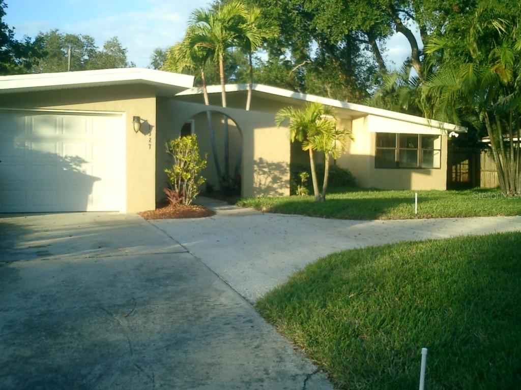 1927 Mound Pl., St Petersburg, FL 33712