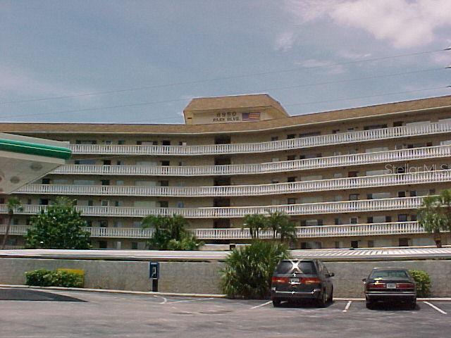 8950 Park Blvd. #705, Seminole, FL 33777