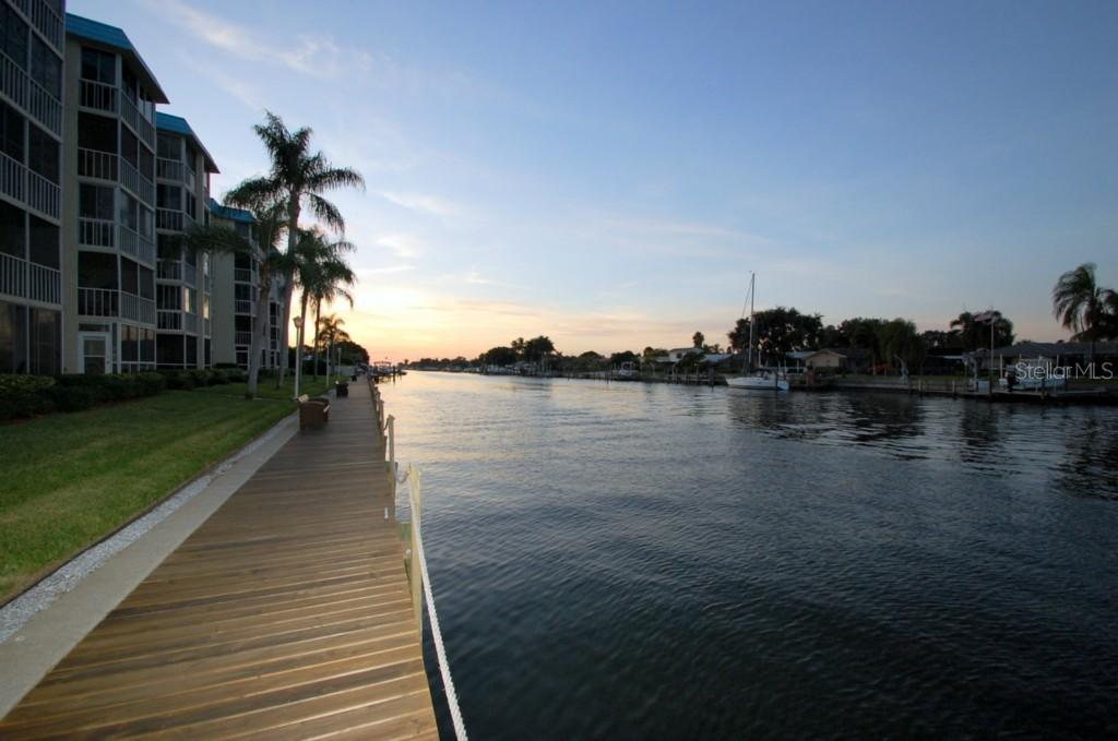 4908 38th Way #201, St Petersburg, FL 33711