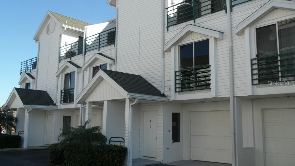 320 Island Way #304, Clearwater Beach, FL 33767
