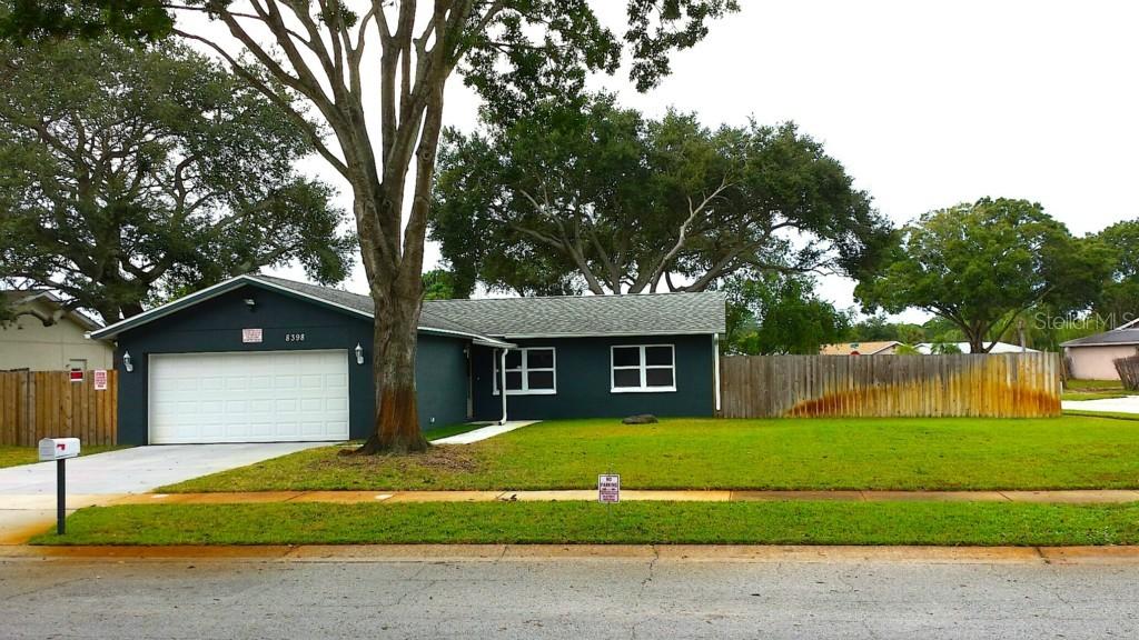 8398 Denise Dr., Seminole, FL 33777