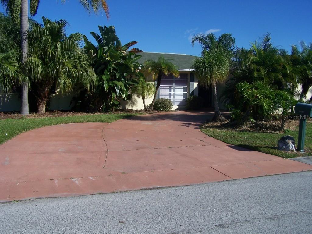 3825 Baden Dr., Holiday, FL 34691