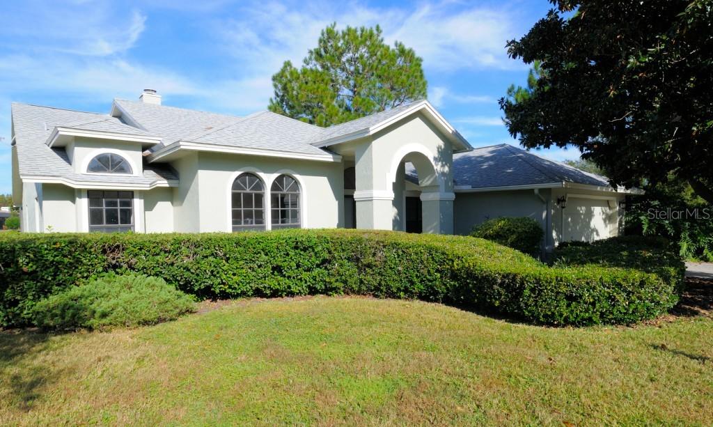 392 Hedgerow Ln., Tarpon Springs, FL 34688