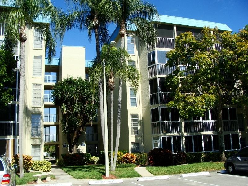 4902 38th Way #211, St Petersburg, FL 33711