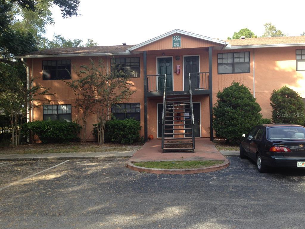 202 Poinsettia Pine Ct. #101, Tampa, FL 33612