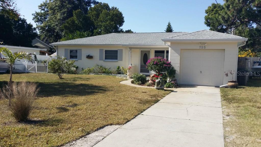 735 Bayshore Dr., Tarpon Springs, FL 34689