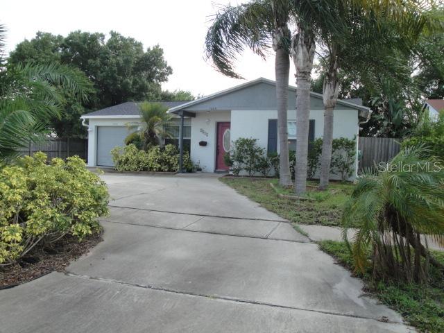 7802 Shadow Run Dr., Largo, FL 33773