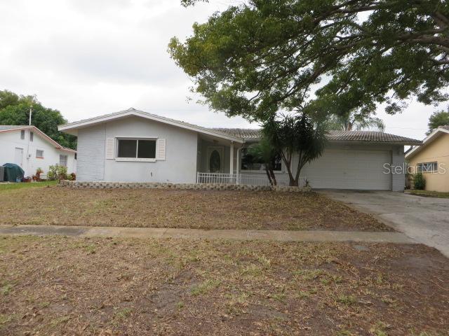 9116 Lynwood Dr., Seminole, FL 33772