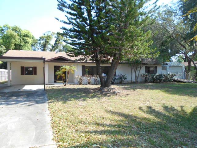 805 Robin Ave., Palm Harbor, FL 34683