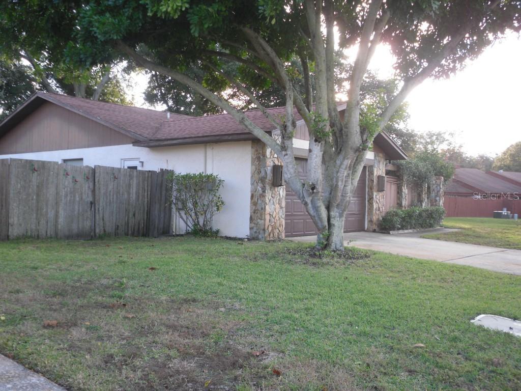 2101 Sun Tree Dr., Clearwater, FL 33763
