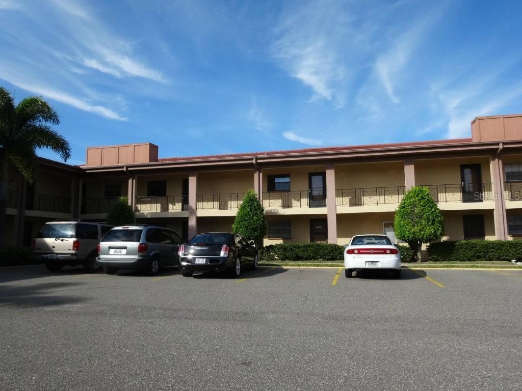 10190 Imperial Point Dr. #24, Largo, FL 33774