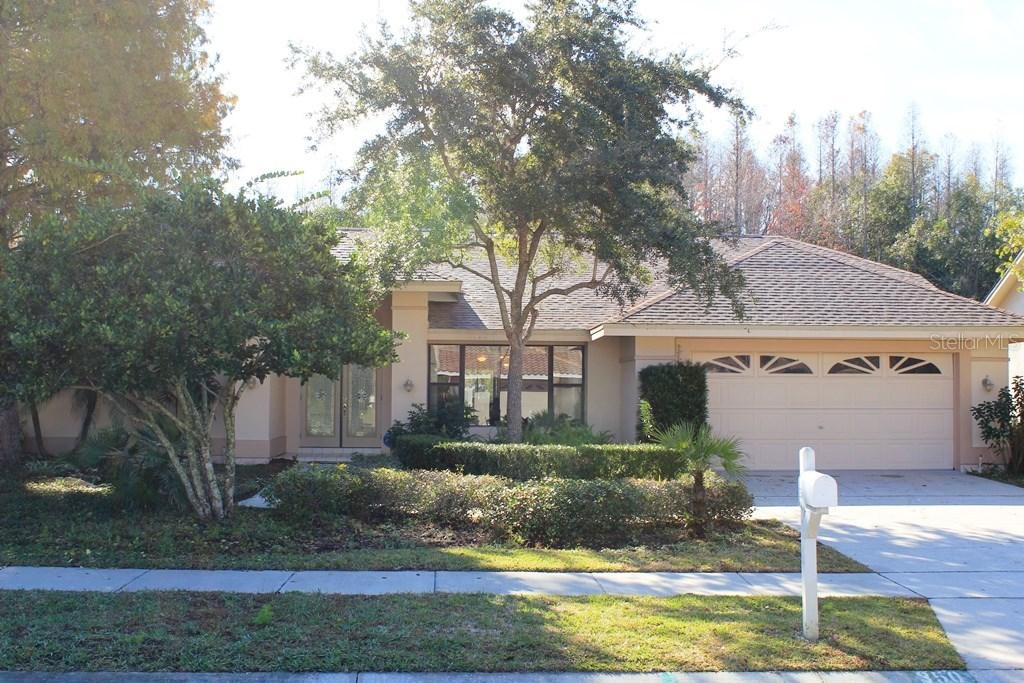 350 E Waterford Cir., Tarpon Springs, FL 34688