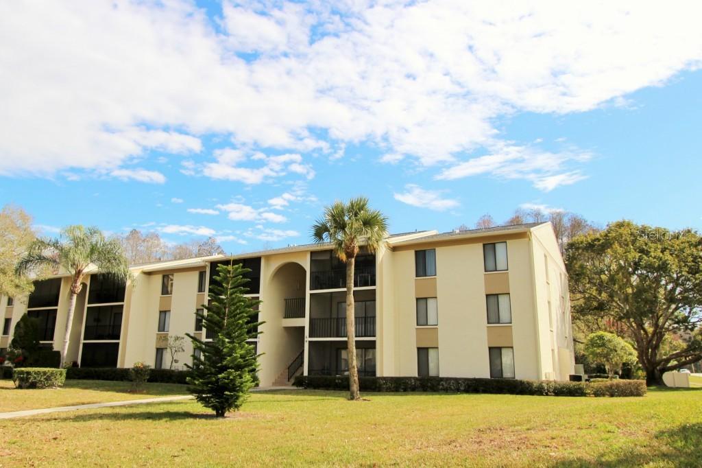 3210 Lake Pine Way #B2, Tarpon Springs, FL 34688