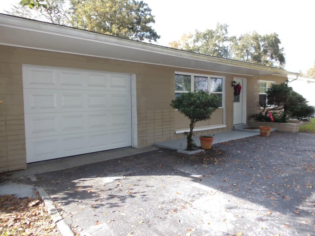 10614 104th St., Largo, FL 33773