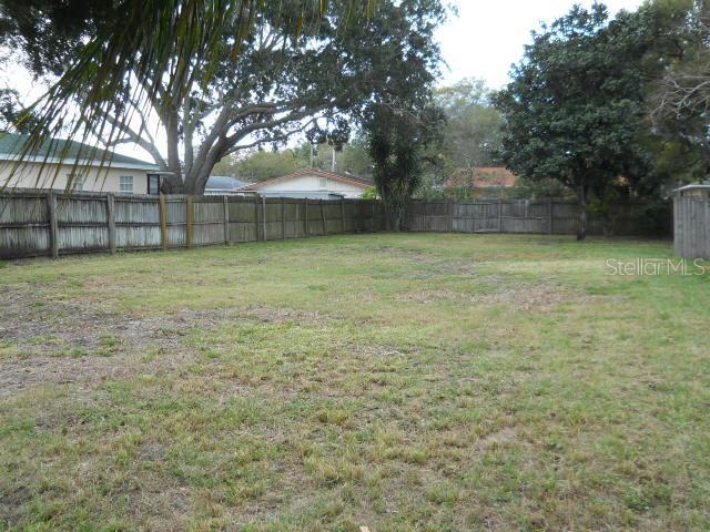278 Larchwood Dr., Largo, FL 33770