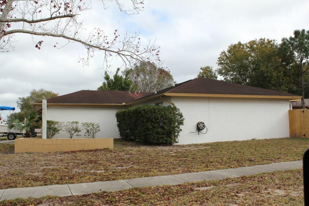 2568 Country Grove Blvd., Palm Harbor, FL 34684