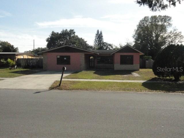10910 Valencia Ave., Seminole, FL 33772