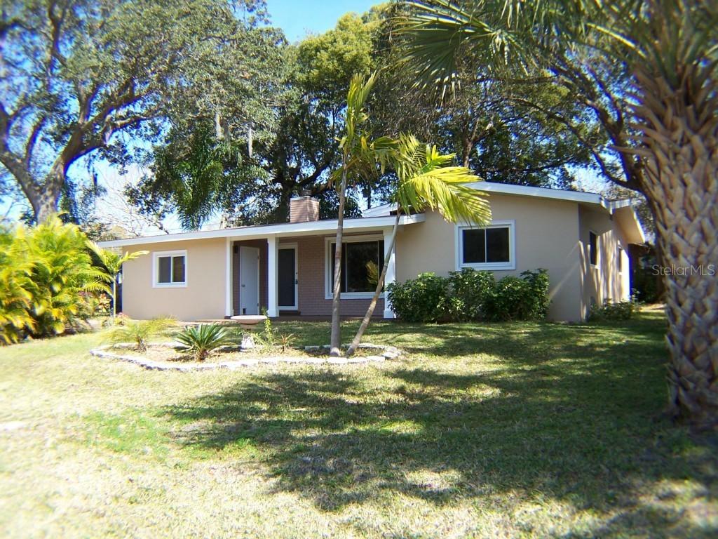 1013 Bay Breeze Ter., Largo, FL 33770