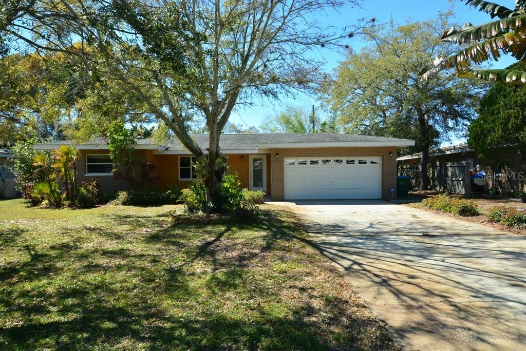5752 Bayshore Dr., Seminole, FL 33772