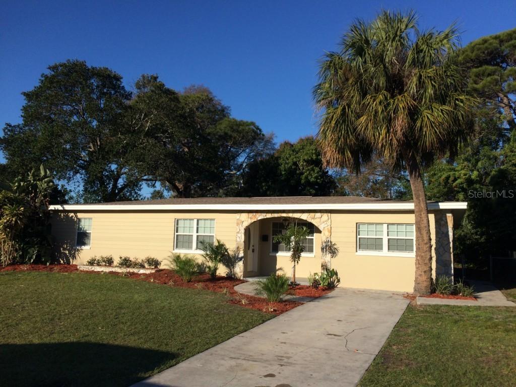 2090 75, St. Petersburg, FL 33710