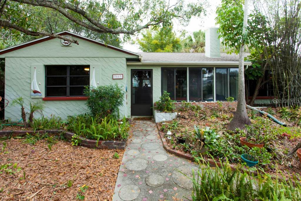 7113 2nd Ave., St Petersburg, FL 33710